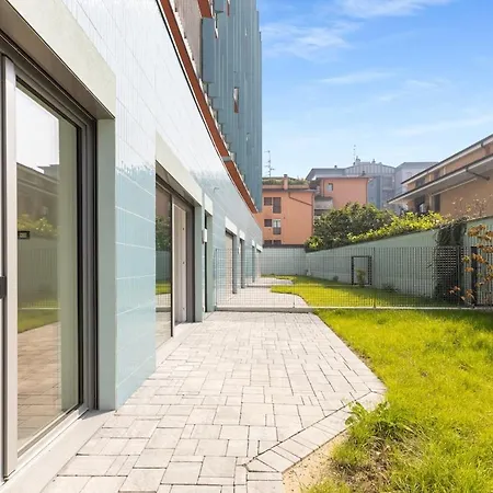 San Siro 700 M - 20 Min - Apt1 Daire Milano